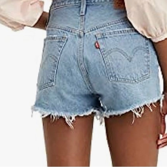 Gently Used Women’s Levi’s 501 Original Short Shorts - Picture 2 of 7